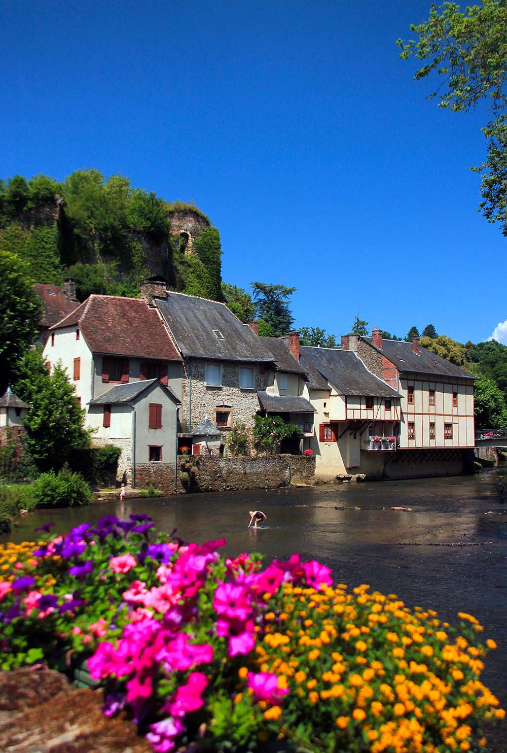 Village de Ségur le Chateau