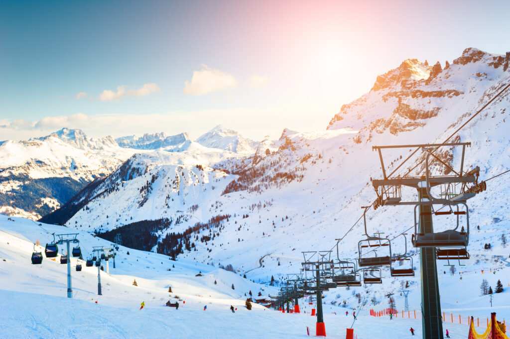 Stations de Ski des Alpes : Top 10 des Destinations Incontournables pour Vos Vacances d’Hiver