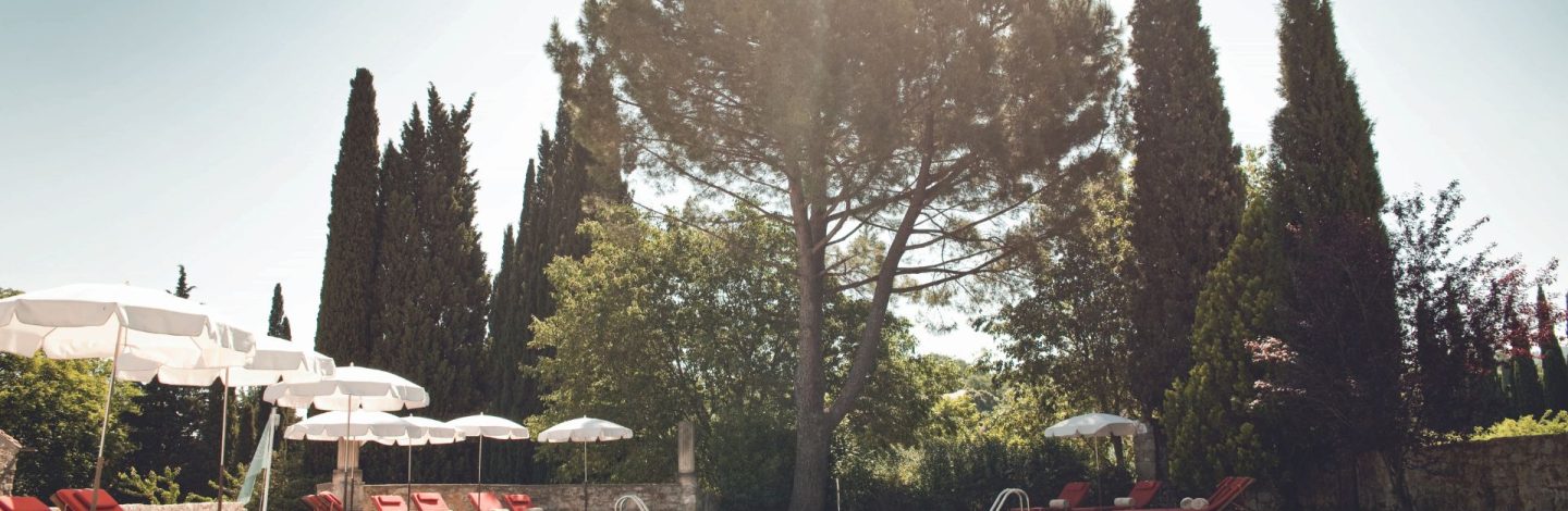 Hôtel sud de France : piscine de l'Abbaye de la Celle