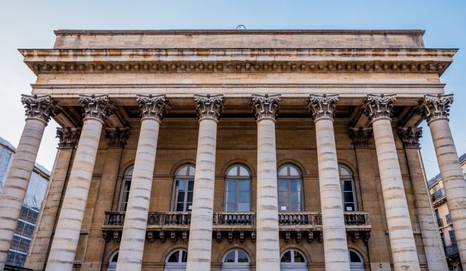 Découvrez le théâtre de Dijon lors de votre week end dijon avec Hortense