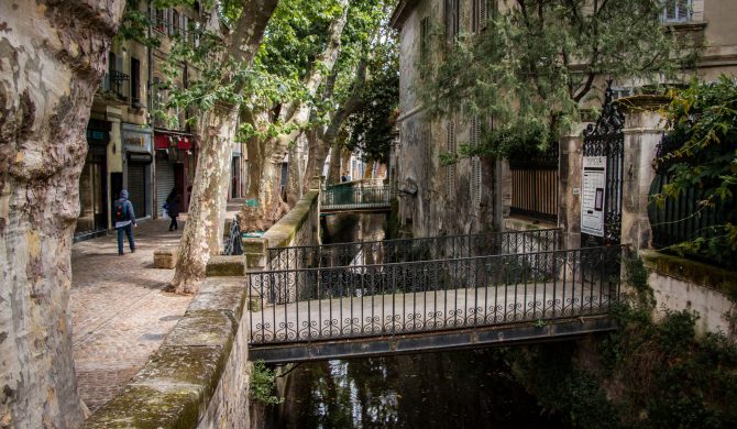 Découvrez la rue des teinturiers lors de votre week end avignon avec Hortense