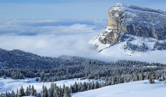 Découvrez le massif de la chartreuse lors de vos itinéraires randonnées raquettes avec Hortense