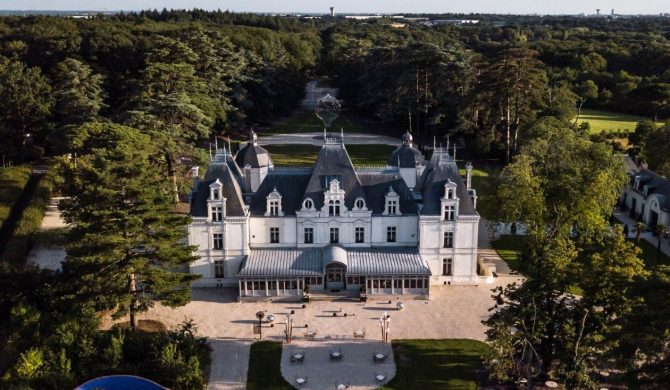 Où partir en mai ? découvrez le Château de Maubreuil