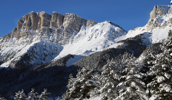 Découvrez les plateaux du Vercors lors de vos itinéraires raquettes avec Hortense